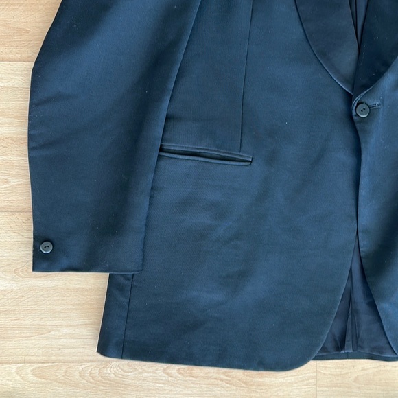 Vintage tuxedo jacket and bow ties - as is - Picture 2 of 9